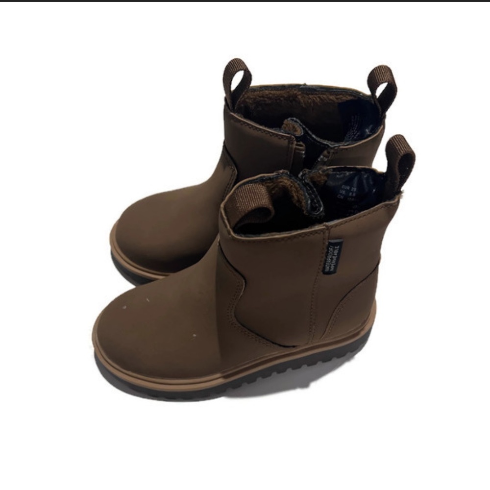 NWOT H&M Boots, brown, size 8.5 toddler.
